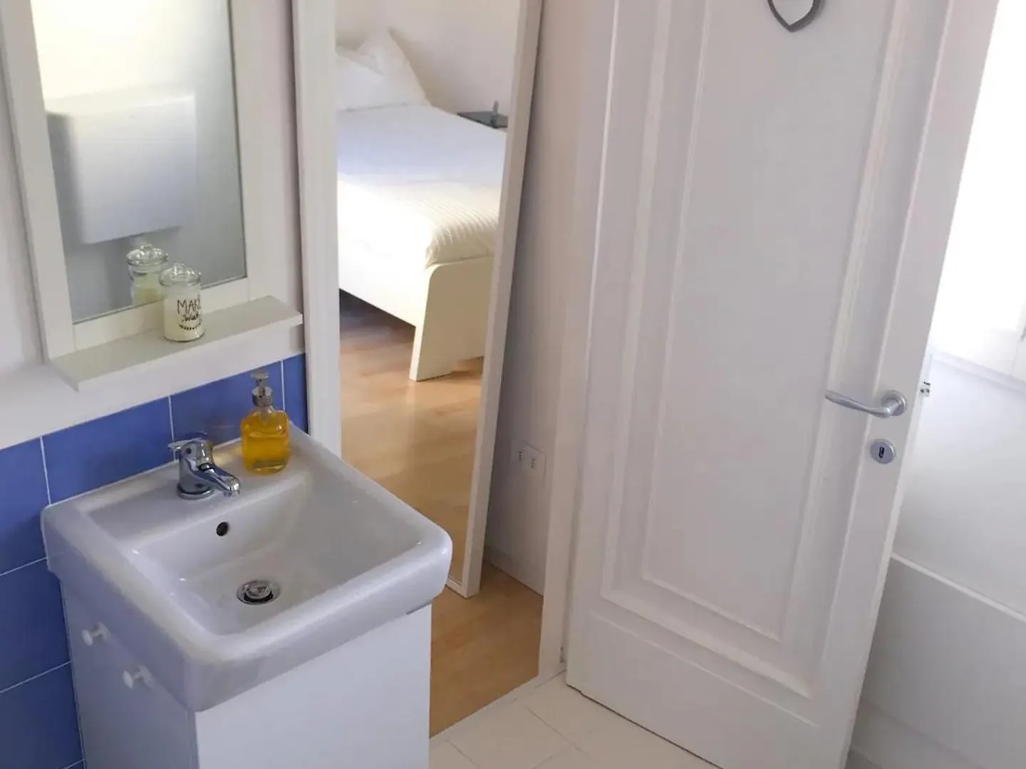 Florence Design Home: Uffizi-Ponte Vecchio Charm Apartment