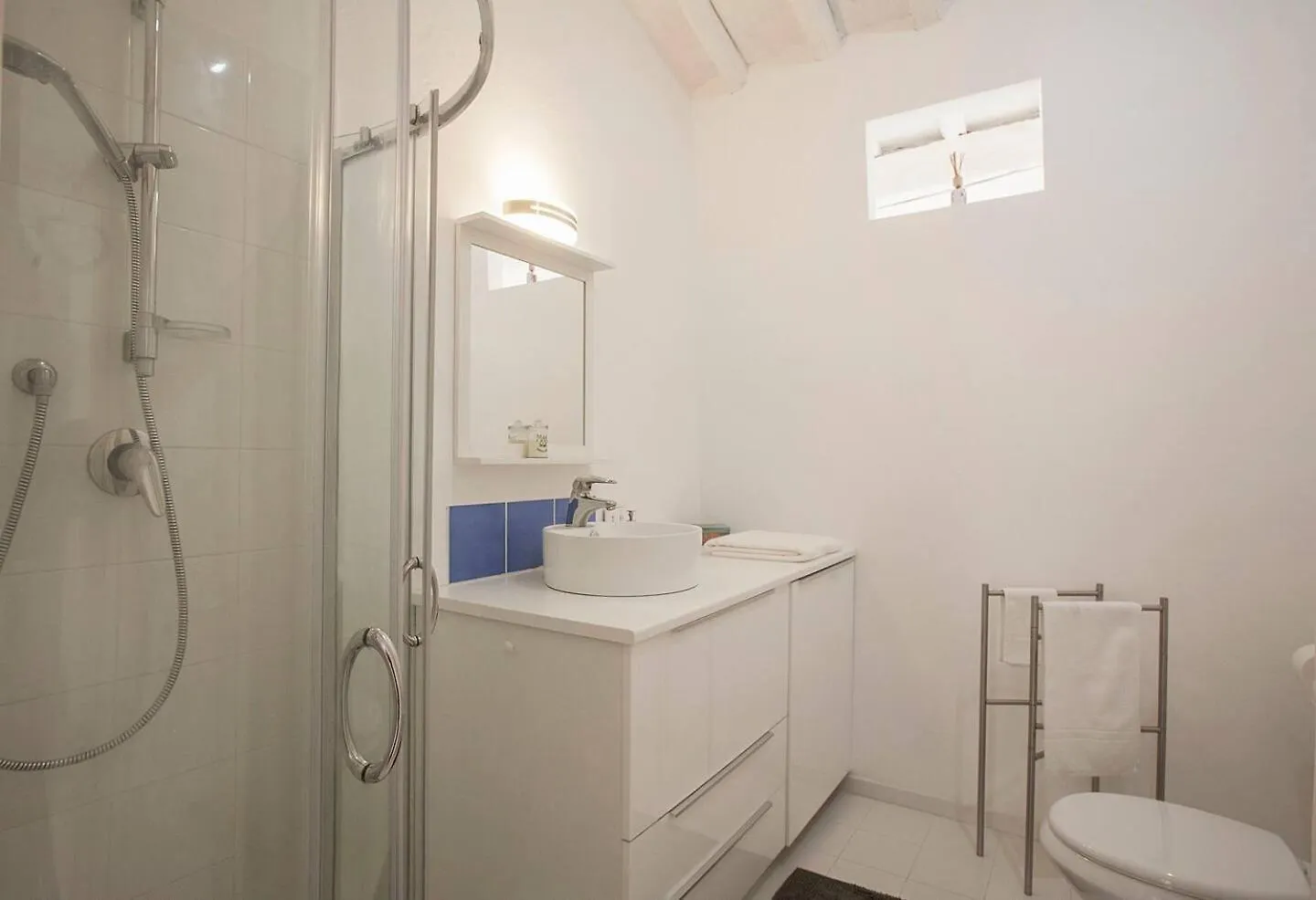 Florence Design Home: Uffizi-Ponte Vecchio Charm