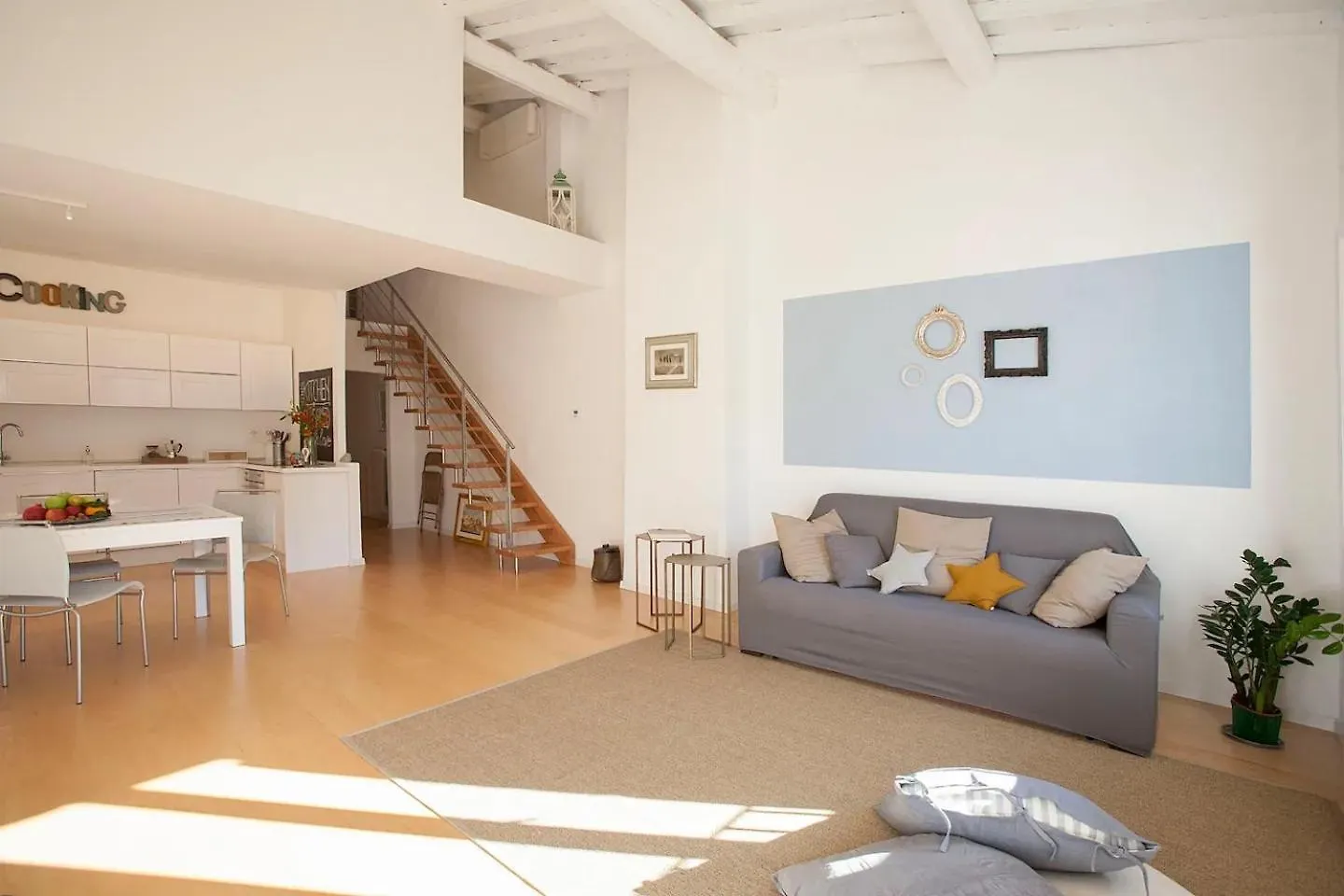 Via Lambertesca, 14 - Florence Charming Apartments - Large Design Home Between Uffizi And Ponte Vecchio - 4Rth Floor Without Elevator